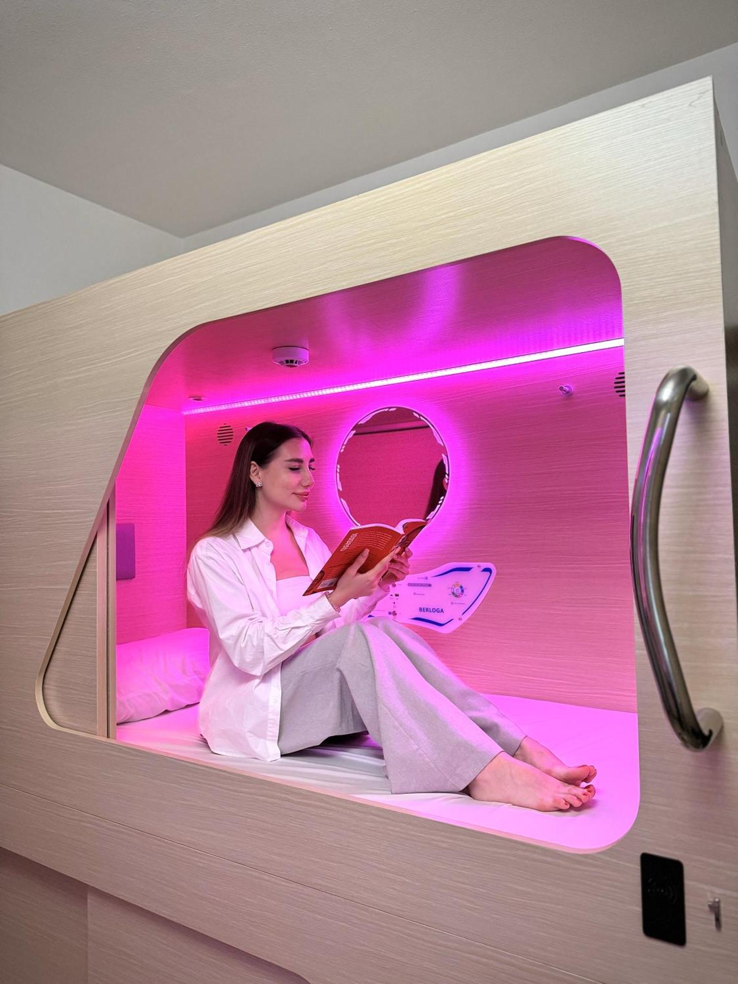 הוסטל דובאי Berloga Capsule Jbr מראה חיצוני תמונה